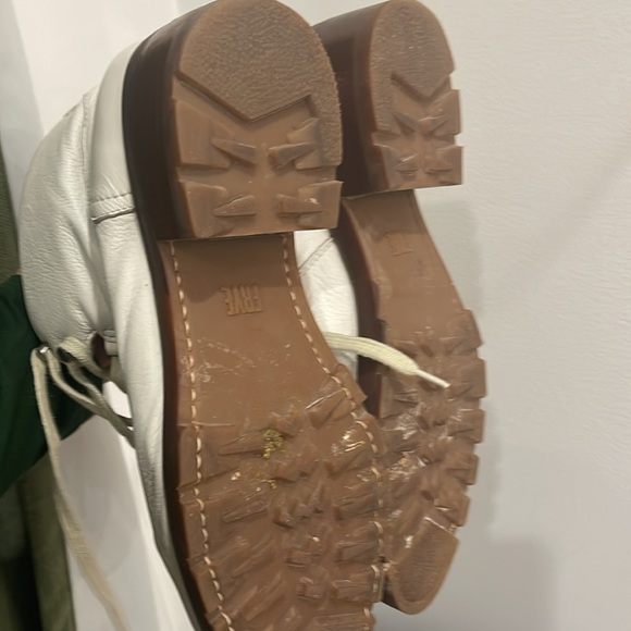 Lightly used Frye Samantha Hiker Boot White - Picture 3 of 3